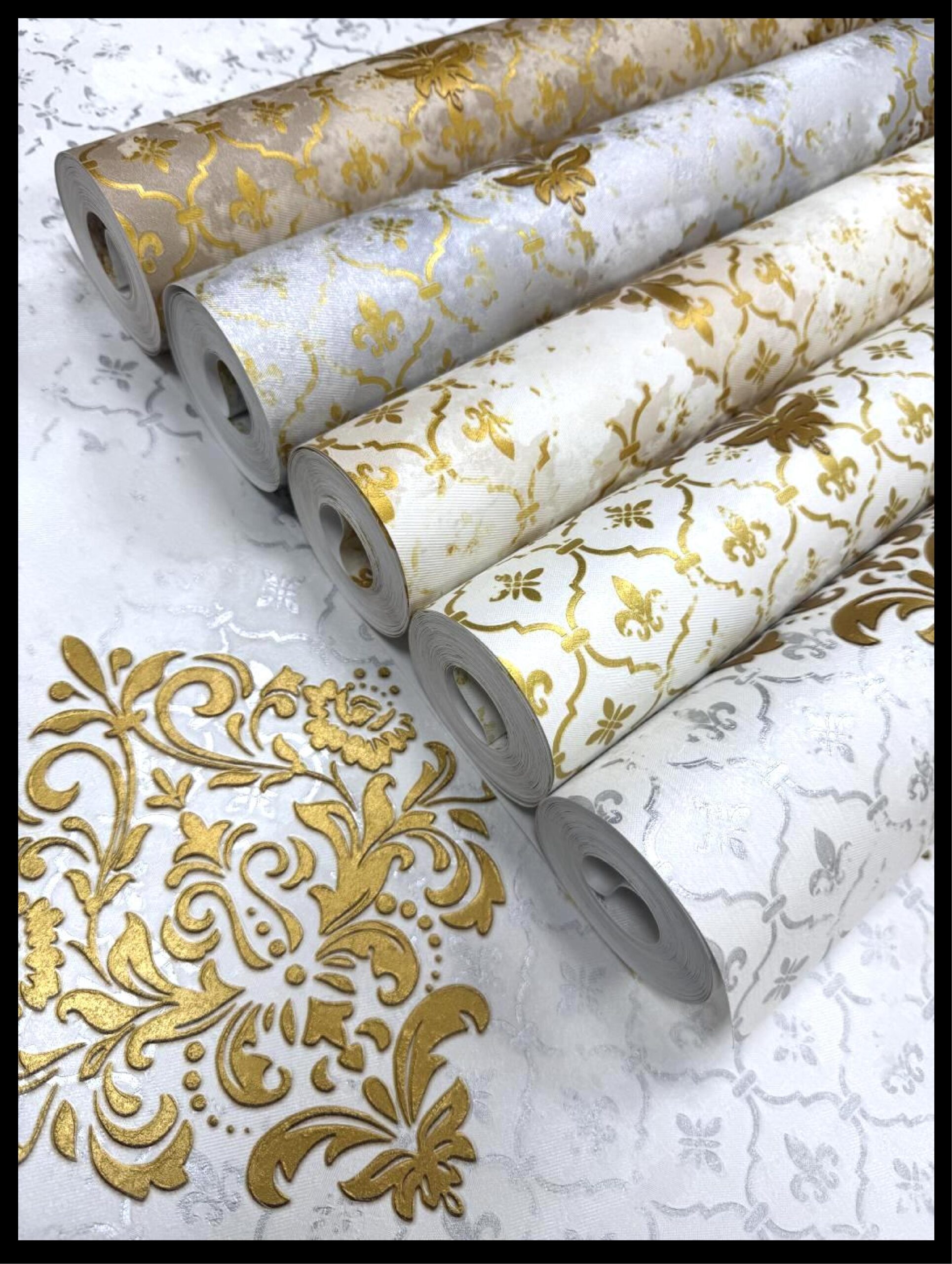 Vintage Gold Damask Wallpaper